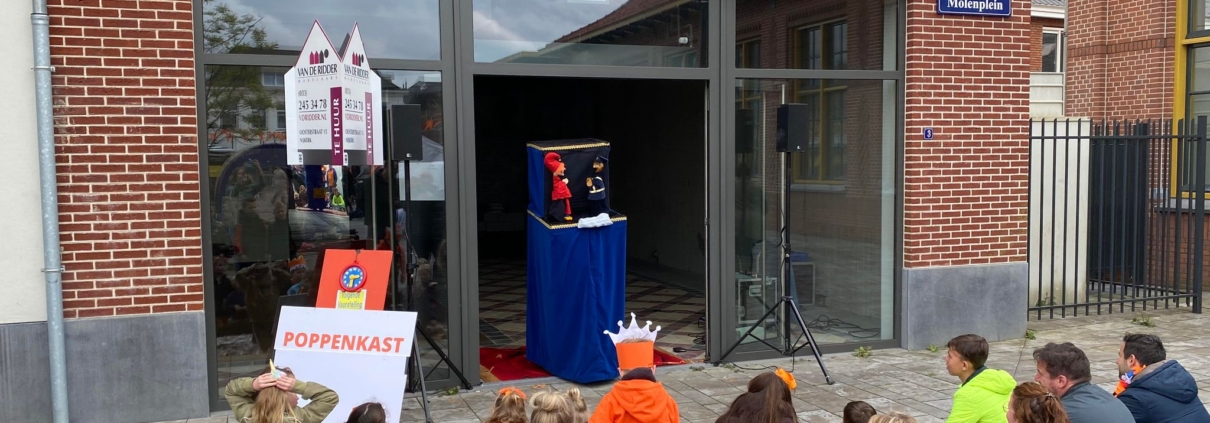 Voorstelling Jan Klaassen en de boef op Koningsdag 2024 in Nijkerk-Molenplein